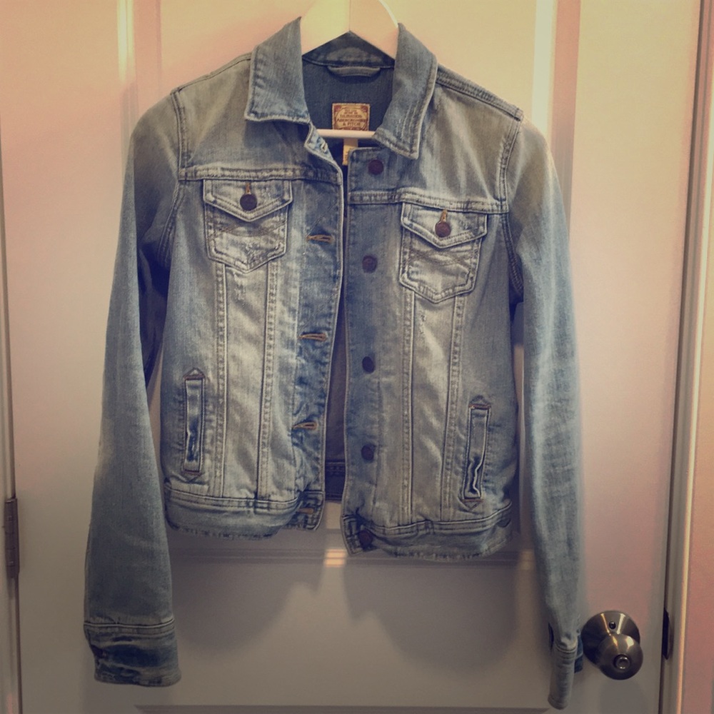 Abercrombie & Fitch, Distressed Jean Jacket
